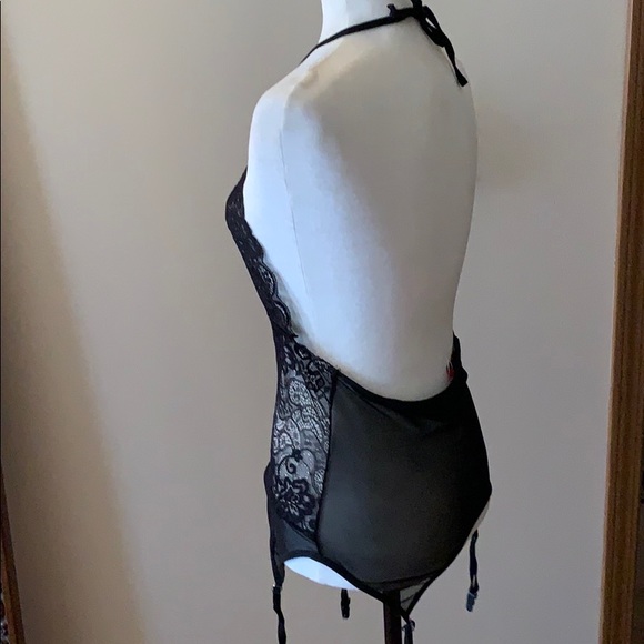 Halter teddie w/ garter - Picture 3 of 3